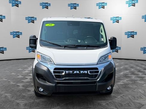 Used 2025 RAM ProMaster 2500 w/ U-Haul Equipment Group FWD image 8