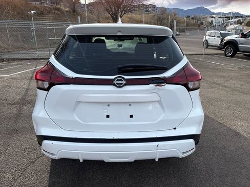 Used 2022 Nissan Kicks S w/ Interior Electronics Package image 6