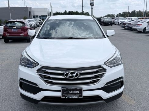 Used 2018 Hyundai Santa Fe Sport FWD image 2