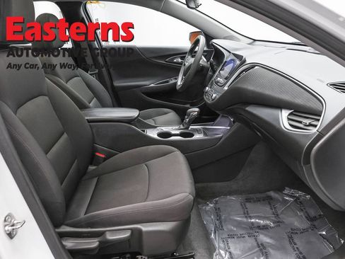 Used 2024 Chevrolet Malibu LT FWD image 24