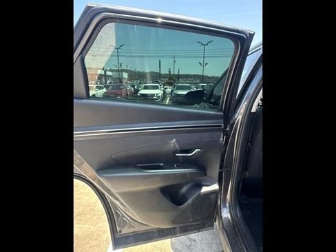 Used 2022 Hyundai Tucson SE AWD/4WD image 5