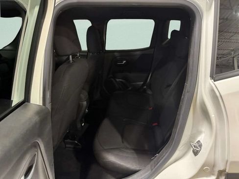 Used 2021 Jeep Renegade Latitude AWD/4WD image 24