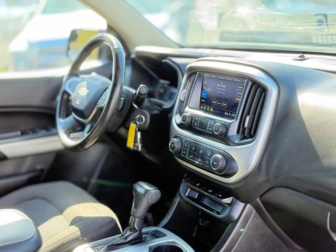Used 2019 Chevrolet Colorado LT AWD/4WD image 13