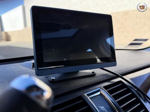 Used 2011 Cadillac DTS Luxury image 22