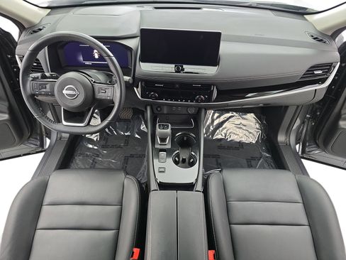 Certified 2024 Nissan Rogue SL image 9