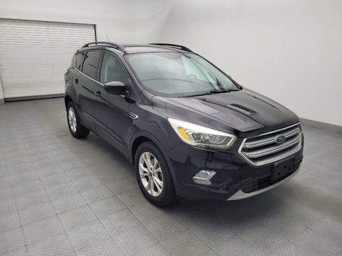 Used 2017 Ford Escape SE w/ Equipment Group 201A FWD image 13