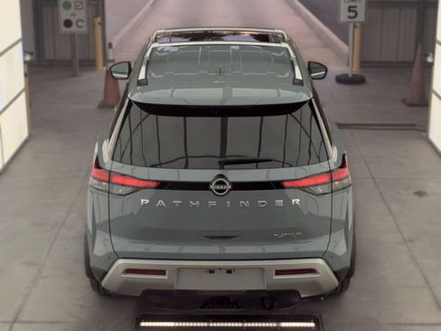 Certified 2025 Nissan Pathfinder Platinum w/ Cargo Package FWD image 9