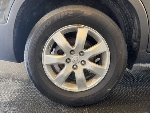 Used 2011 Kia Sorento 2WD w/ Convenience Pkg image 30