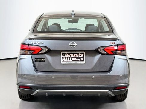 Used 2025 Nissan Versa SR FWD image 5
