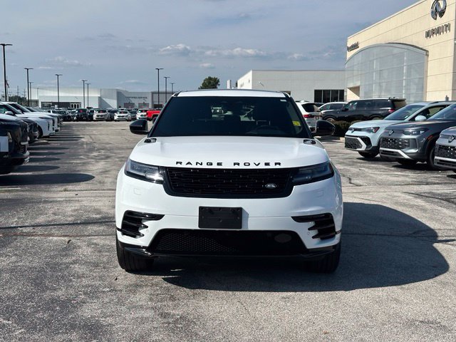 Used 2025 Land Rover Range Rover Velar Dynamic SE AWD/4WD image 2