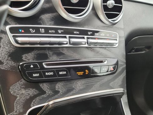 Used 2018 Mercedes-Benz GLC 300 4MATIC image 28