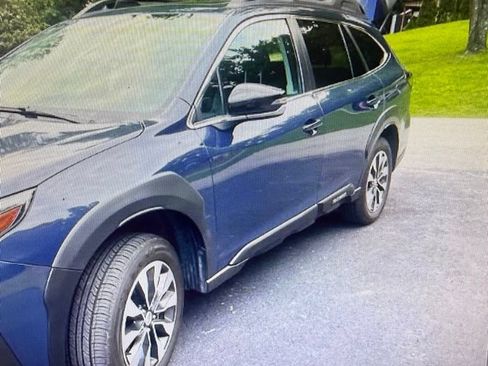 Used 2024 Subaru Outback Limited AWD/4WD image 9