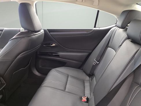 Used 2024 Lexus ES 350 Luxury image 13