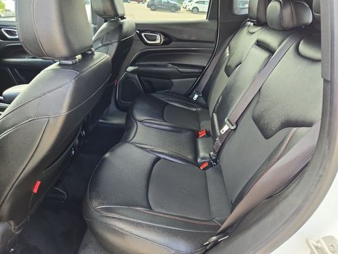 Used 2024 Jeep Compass Trailhawk AWD/4WD image 27