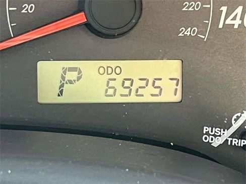 Used 2013 Toyota Corolla LE image 22