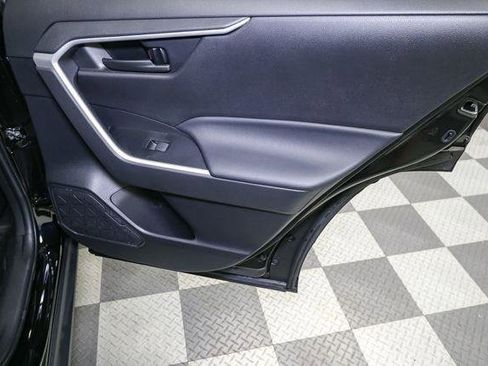 Used 2022 Toyota RAV4 LE image 22