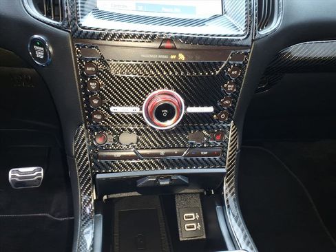 Used 2020 Ford Edge ST image 17