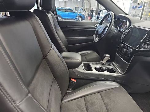 Used 2021 Jeep Grand Cherokee Laredo X AWD/4WD image 10