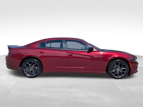 Used 2022 Dodge Charger SXT w/ Blacktop Package RWD image 3