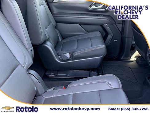 Used 2023 Chevrolet Suburban RST w/ Luxury Package RWD image 10
