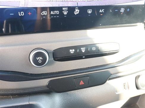 Certified 2022 Ford Transit 350 XLT image 20