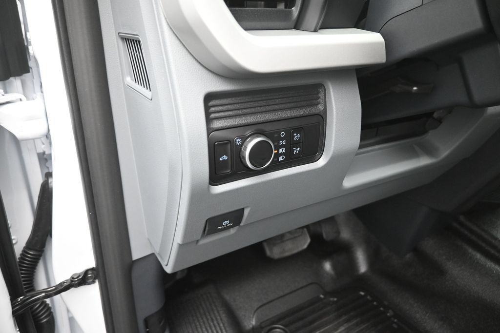 New 2027 Ford F250 XL AWD/4WD image 13