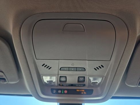 Used 2020 GMC Acadia AT4 w/ GMC Pro Grade Package image 23