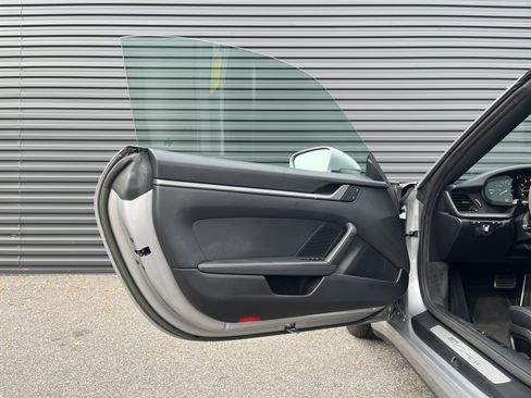 Certified 2023 Porsche 911 Carrera w/ Sportdesign Package image 13