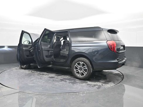 Used 2025 Ford Expedition Max Active image 47