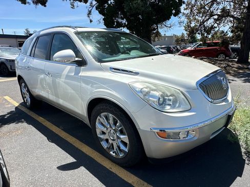 Used 2012 Buick Enclave Premium AWD/4WD image 2
