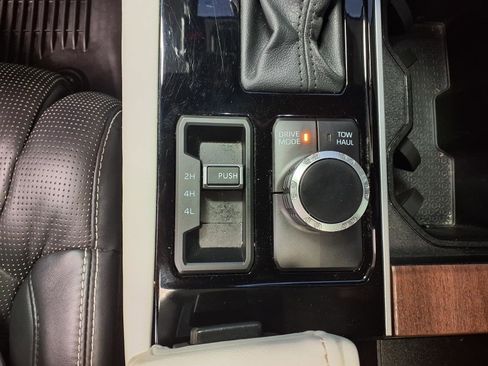 Used 2024 Toyota Sequoia Capstone image 19