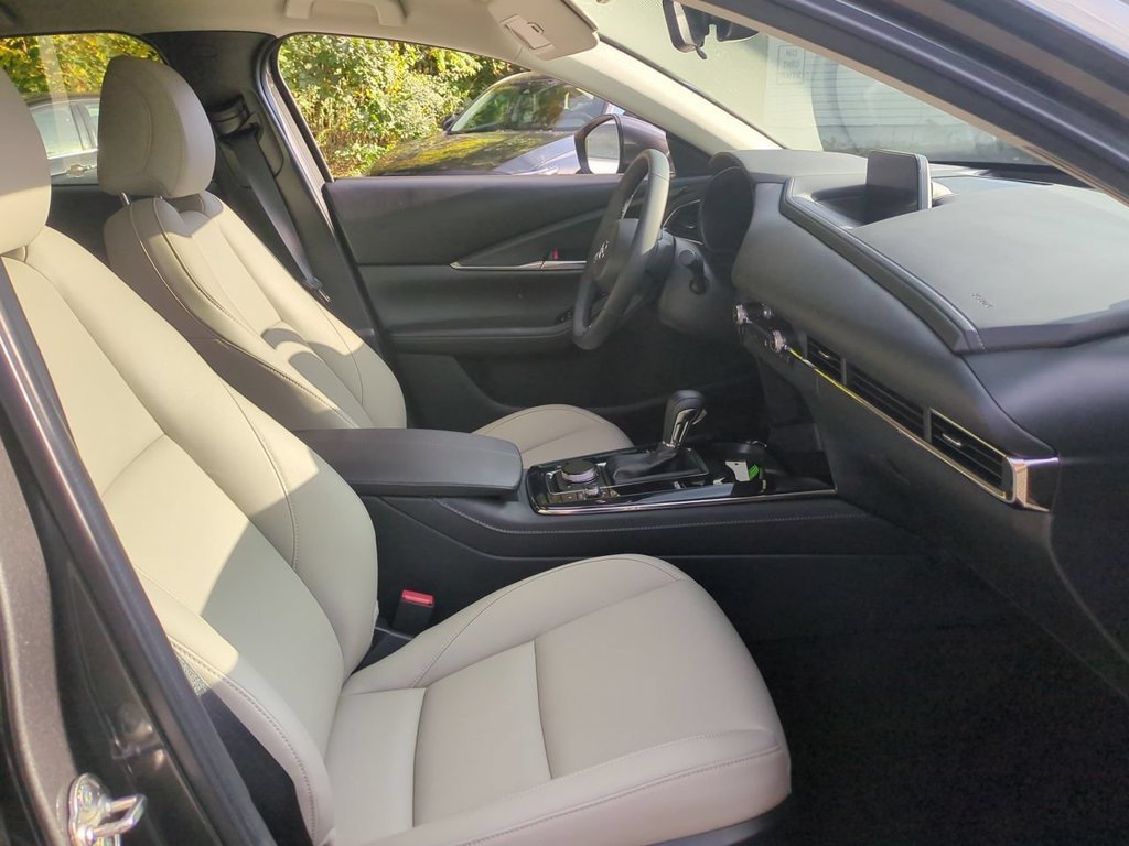 Certified 2025 MAZDA CX-30 AWD 2.5 S w/ Preferred Package image 29