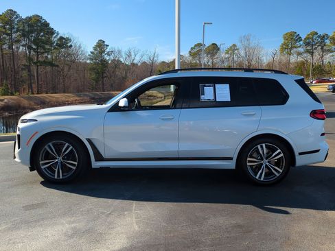 Certified 2026 BMW X7 xDrive40i w/ M Sport Package image 7
