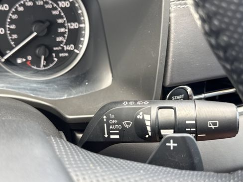 Used 2023 Mitsubishi Outlander SE AWD/4WD image 17