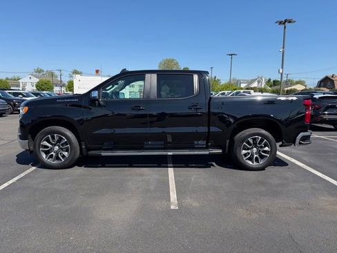 Used 2024 Chevrolet Silverado 1500 LT AWD/4WD image 4