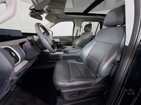 Used 2025 Ford Expedition Max Active image 11