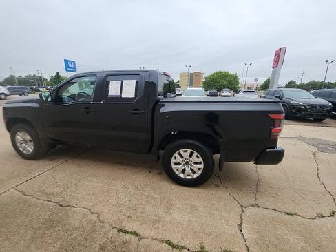 Used 2024 Nissan Frontier SV w/ SV Convenience Package AWD/4WD image 9