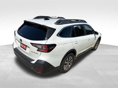 Used 2020 Subaru Outback Premium image 3