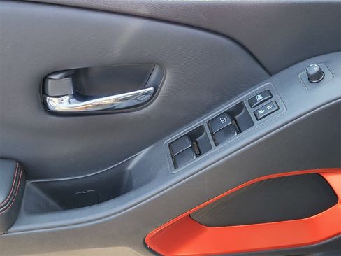 Used 2023 Nissan Frontier PRO-4X w/ Technology Package image 13