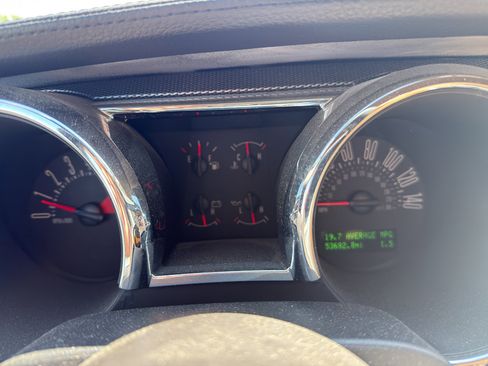 Used 2007 Ford Mustang GT RWD image 13