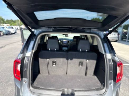 Used 2021 GMC Acadia Denali w/ Denali Ultimate Package AWD/4WD image 22