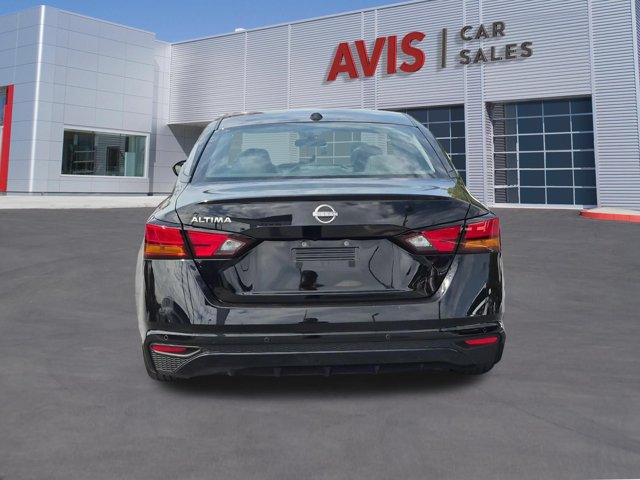 Used 2025 Nissan Altima 2.5 SV FWD image 7