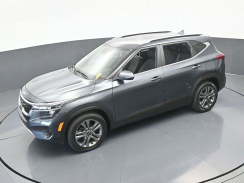 Used 2023 Kia Seltos S w/ Navigation Package image 47