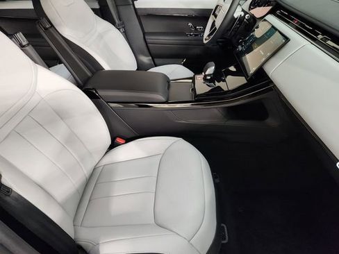 New 2026 Land Rover Range Rover Sport Dynamic SE AWD/4WD image 3