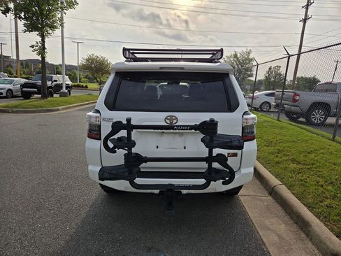 Used 2023 Toyota 4Runner 40th Anniversary SE image 9