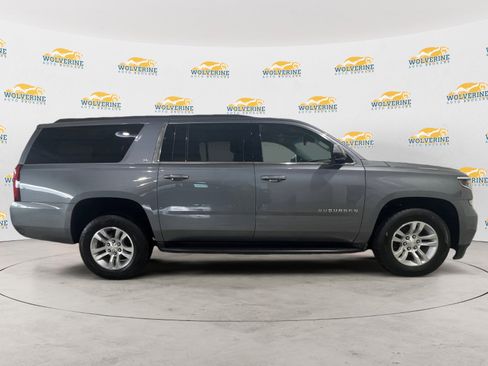 Used 2019 Chevrolet Suburban LT image 6