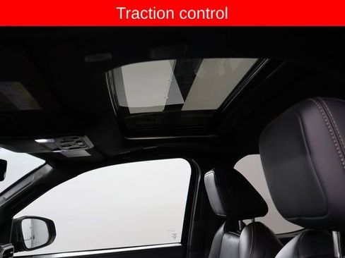 Used 2024 Toyota Tacoma Limited image 15