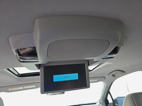 Used 2019 Honda Pilot Touring image 11