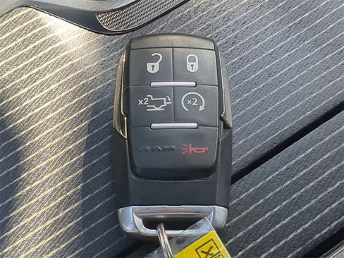 Used 2019 RAM 2500 Limited image 27