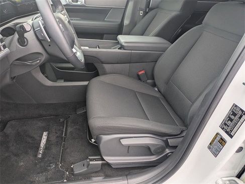 Certified 2026 Hyundai Santa Fe SE image 12